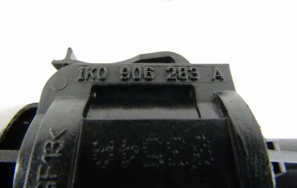 Volkswagen PASSAT CC Turbo solenoid valve 1K0906283A