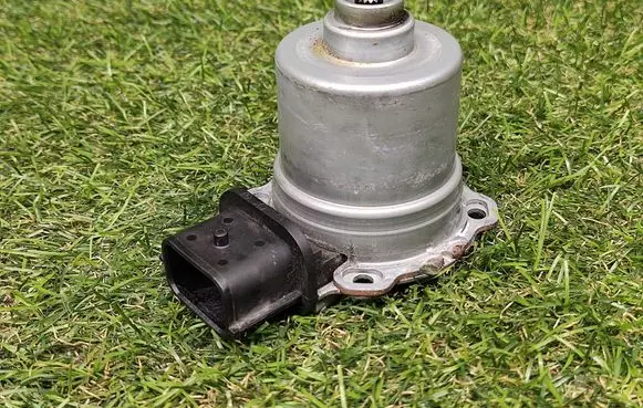 Ford Fiesta Other gearbox part AE8Z7C604A