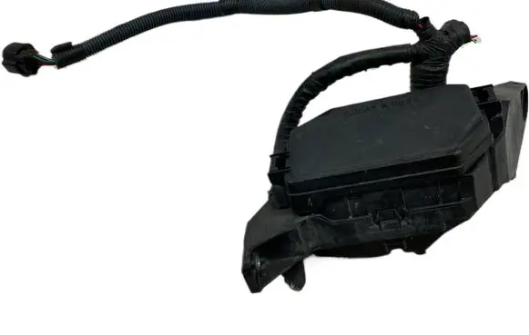 Toyota Prius (XW50) Fuse box set OYT26213