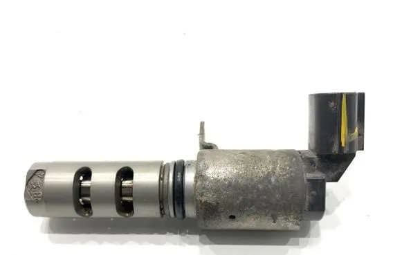 Toyota Yaris Camshaft position sensor 30Q0215880H4
