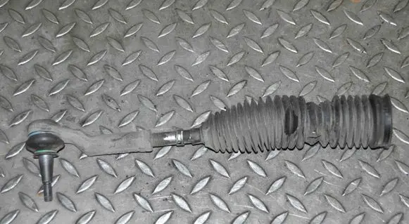 Volvo V40 Steering tie rod 