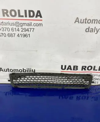 Volvo V70 Front bumper lower grill 30763113 30678636