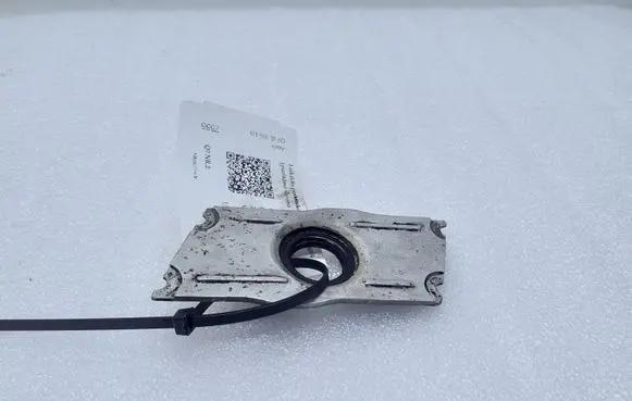 Audi Q7 4L Fuel Injector clamp holder 059103113E