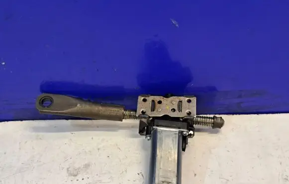 Porsche Cayenne (92A) Seat adjustment motor 984686105