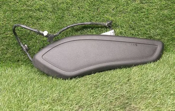 Ford Fusion II Seat airbag DG9354611D11 DG9354611D11AE35B8