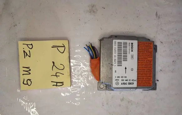 Mercedes-Benz Sprinter W901 W902 W903 W904 Airbag control unit/module 0285001105