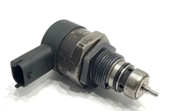 Jeep Grand Cherokee Fuel pressure regulator 0281006209