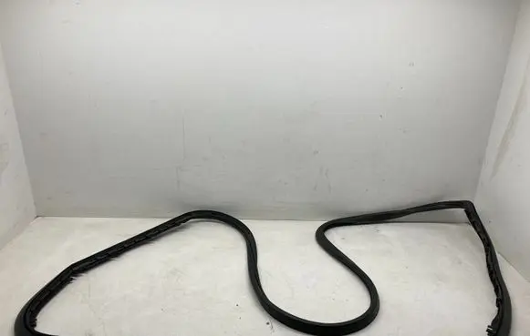 Audi A6 S6 C6 4F Rubber seal front door (on door) 4F0831346