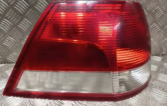 Opel Vectra C Tailgate rear/tail lights 0CC443033 24469461 13184022