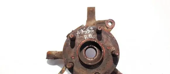 Toyota Avensis Verso Front wheel hub