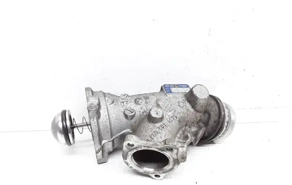 Mercedes-Benz E C207 W207 Turbo air intake inlet pipe/hose A6510904580