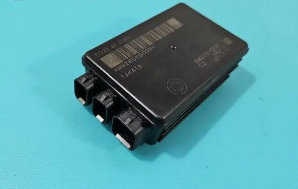 Mazda CX-7 Central body control module EG2167SW0 IMPRK1463845