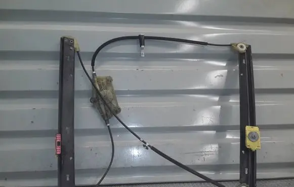 Audi A6 S6 C6 4F Front window lifting mechanism without motor 