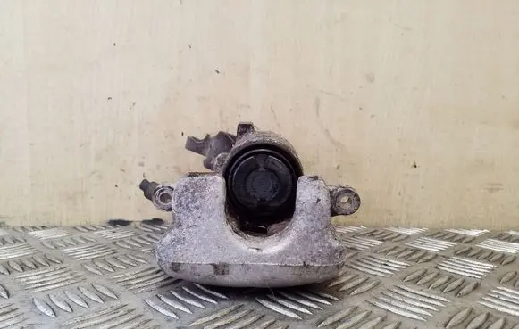 Skoda Superb B6 (3T) Rear brake caliper