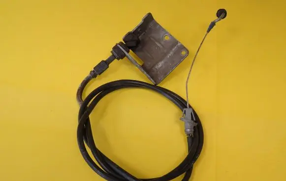 BMW 3 E36 Throttle cable 1162582 35411162582