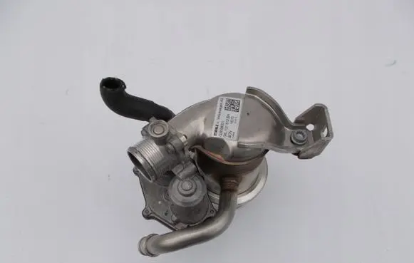 Skoda Octavia Mk3 (5E) EGR valve cooler 04L131501M