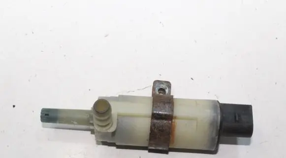 KIA Sportage Headlight washer pump D798601120