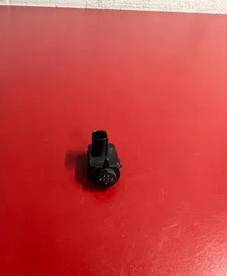 BMW X3 G01 AUC sensor 6833647 64116833647
