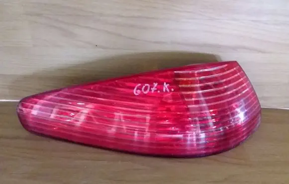 Peugeot 607 Rear/tail lights