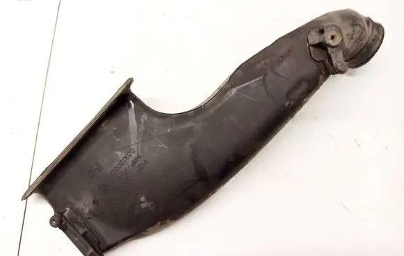 Opel Astra H Air intake hose/pipe 55351756