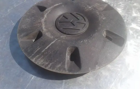 Volkswagen Crafter Original wheel cap A9064010025