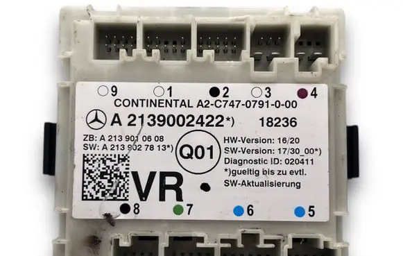 Mercedes-Benz E W213 Central body control module S3311 A2139002422
