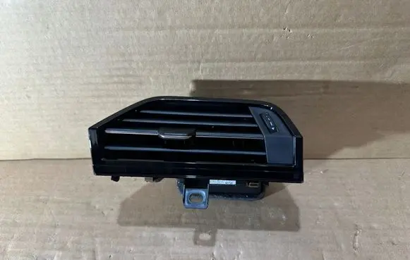 Audi Q3 F3 Dashboard side air vent grill/cover trim 83B820902
