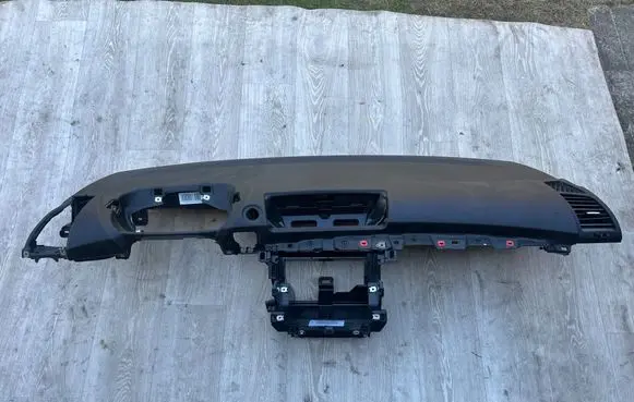 BMW 1 E82 E88 Dashboard 51450114418 9187574