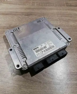 Peugeot 406 Engine control unit/module ECU 0281011446 9652184380