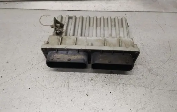 Opel Zafira A Fan control module 24410129