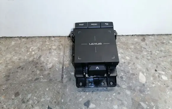 Lexus ES 250 - 300 - 330 Head unit multimedia control 8478033210 5261T970274