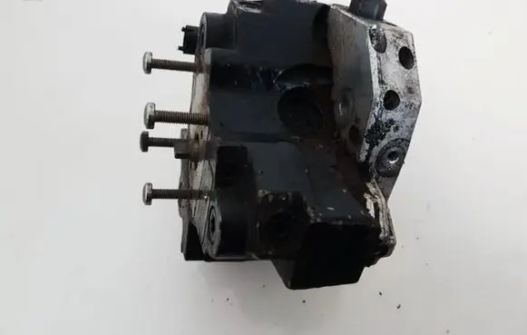 Volvo S80 Fuel injection high pressure pump 0445010043 8689590