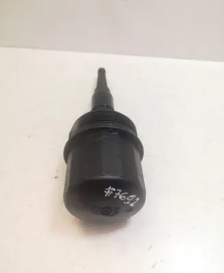 Mercedes-Benz E W211 Oil filter cover A6131800010 6131800010