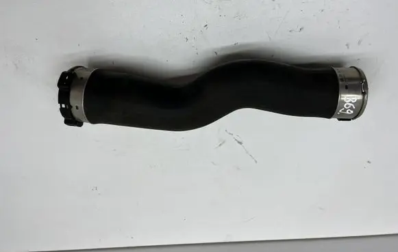 BMW 5 F10 F11 Intercooler hose/pipe 7810614