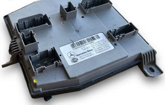Mercedes-Benz E AMG W213 SAM control unit A2139005223