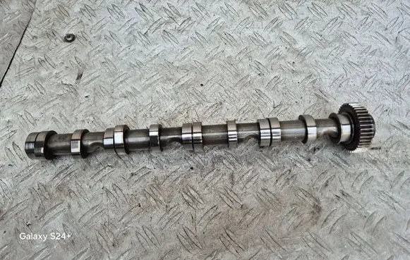 Volkswagen Caddy Camshaft 03L101