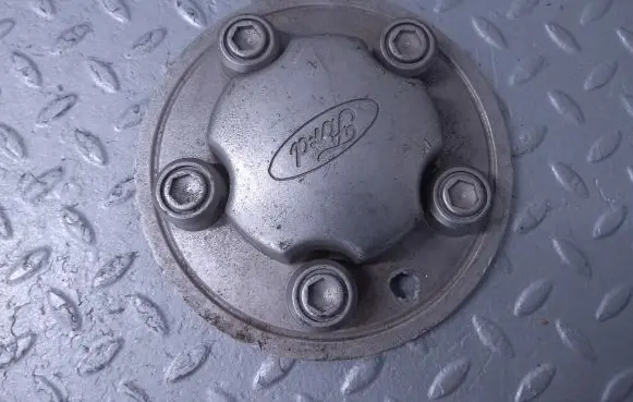 Ford Granada Original wheel cap 82GB1130AC