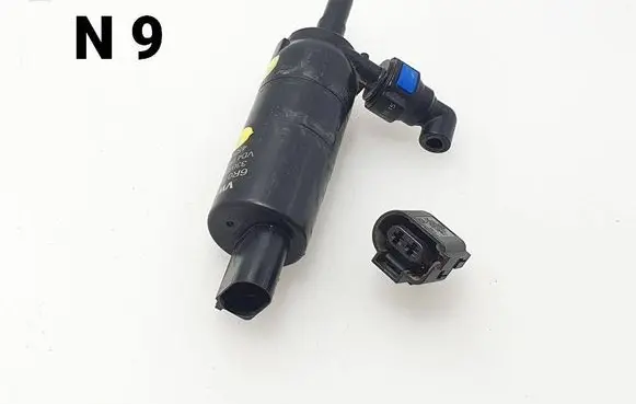 Volkswagen Golf VII Windscreen/windshield washer pump 6R0955681 45154A 3308603