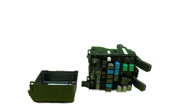 KIA Sportage Fuse box set 919502S010 BEZPIECZNIKOW