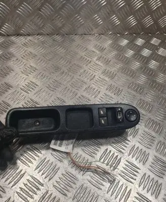 Peugeot 307 Electric window control switch 96351622XT
