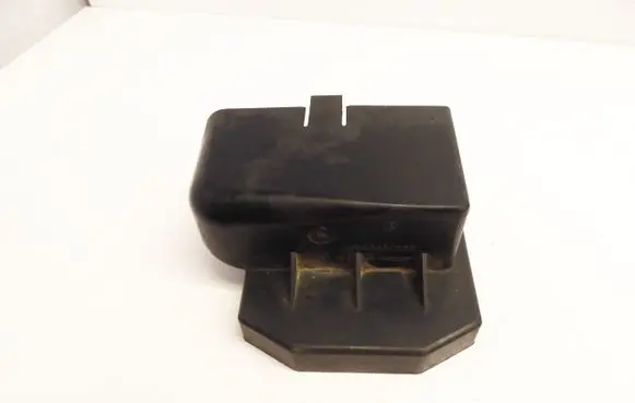 Mercedes-Benz Vito Viano W639 ABS pump bracket A6385450283