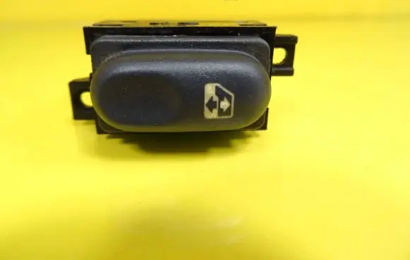 Renault Espace III Electric window control switch 7700875681