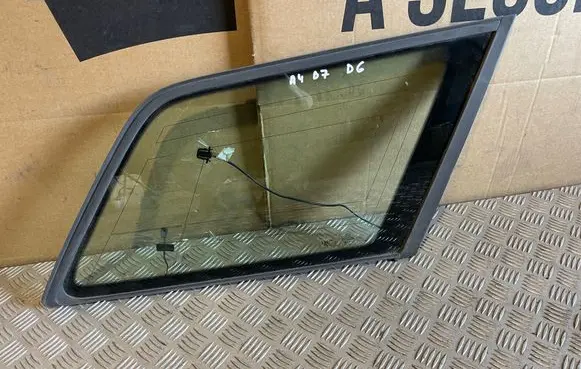 Audi A4 S4 B7 8E 8H Rear side window 43R00081 DOT90AS2M30A A011404