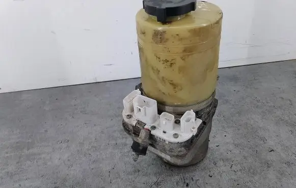 Opel Vectra C Power steering pump 
