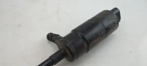 Volkswagen Golf VI Headlight washer pump 3B7955681