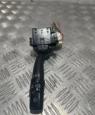 Toyota Corolla Verso AR10 Indicator stalk 173650