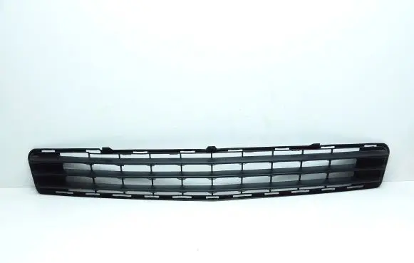 Mercedes-Benz C W204 Front bumper lower grill A2048850023