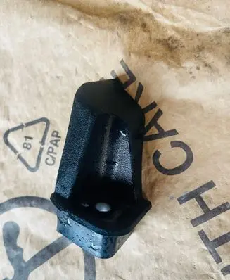 Audi A5 Fender mounting bracket 8W6821231A 8W6821231