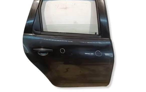 Dacia Duster Rear door 