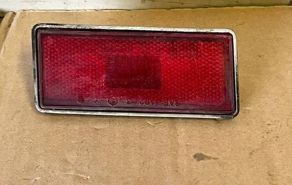 Chevrolet Corvette Rear corner (parking) light 